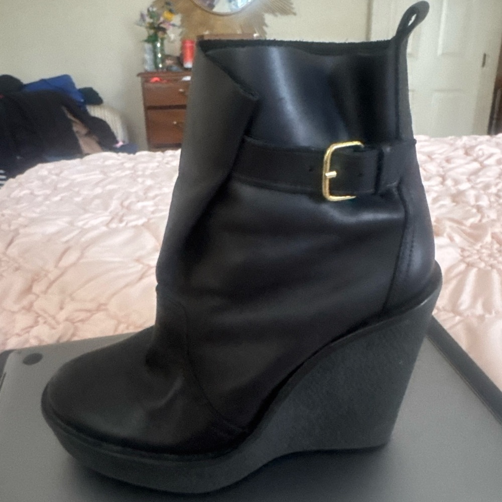 Pierre Hardy black leather platform wedge ankle bootie US 10/ EU 40